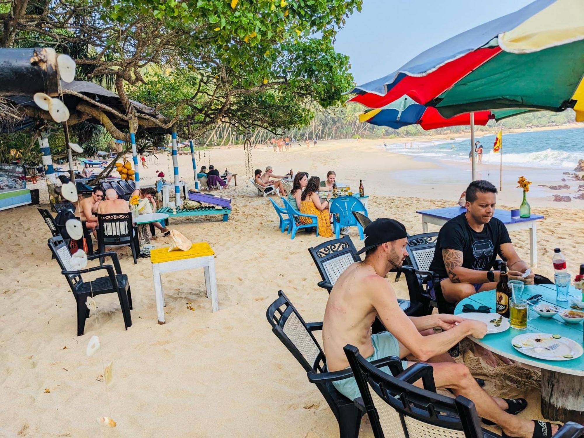 Silent Cabana And Restaurant Marakolliya, Тангале Екстериор снимка