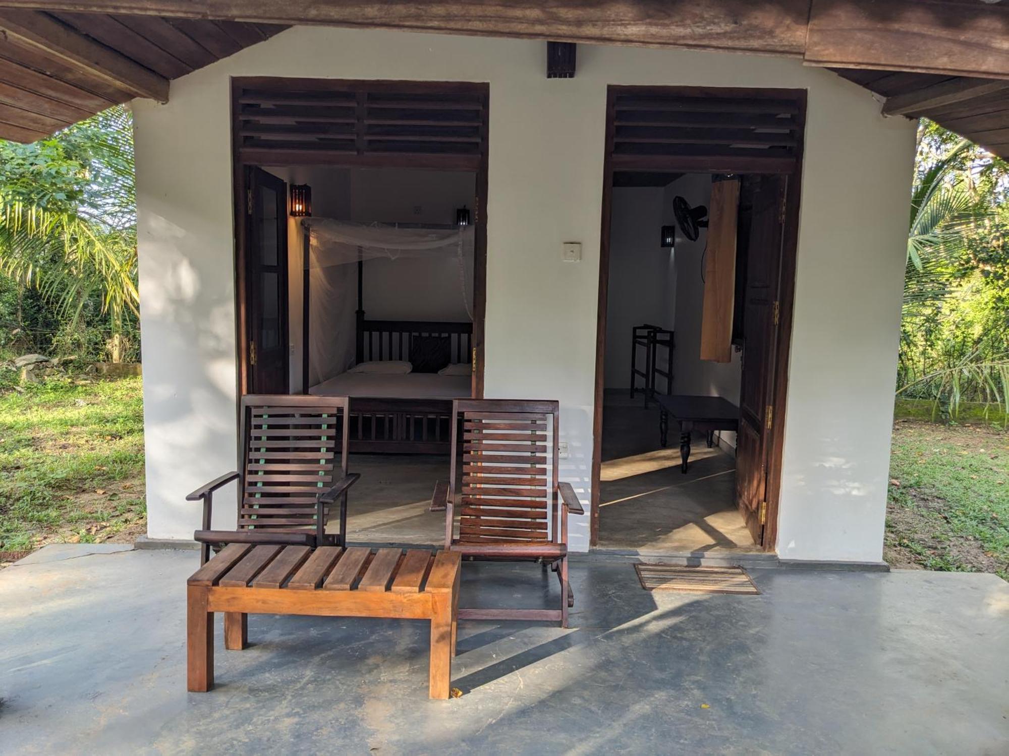Silent Cabana And Restaurant Marakolliya, Тангале Екстериор снимка
